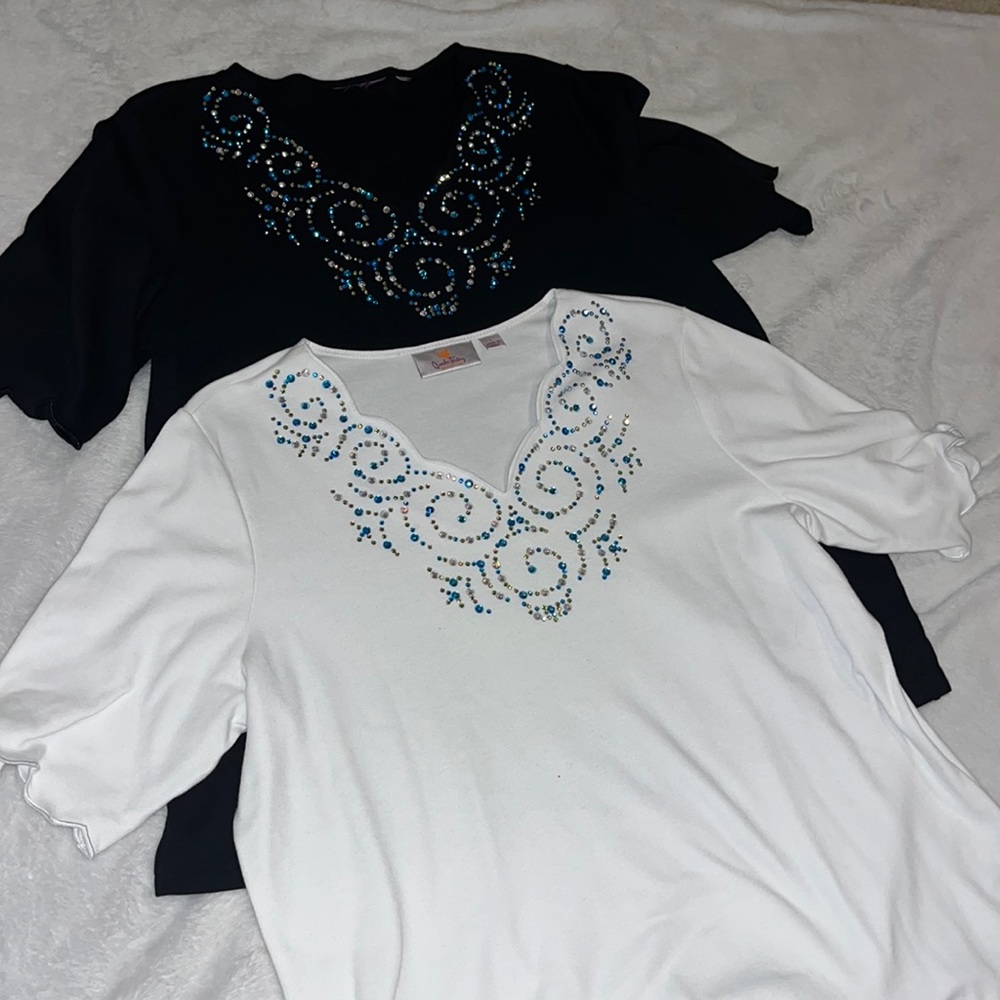 2 Quaker factory QVC bling in bordered tops NEVER WORN